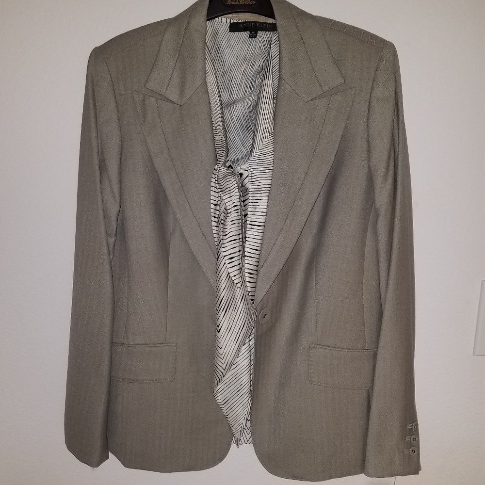 Anne Klein Jacket and blouse Size 10 NWT